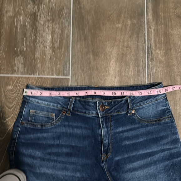 Maurices size large jeggings. EUC - Picture 3 of 6